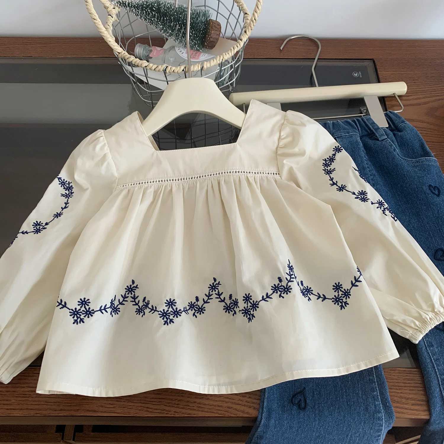 2024 Spring New Korean Girls Long Sleeve Embroidered Doll Casual Fashion All-match Simple Square Collar Loose Shirt Y240906