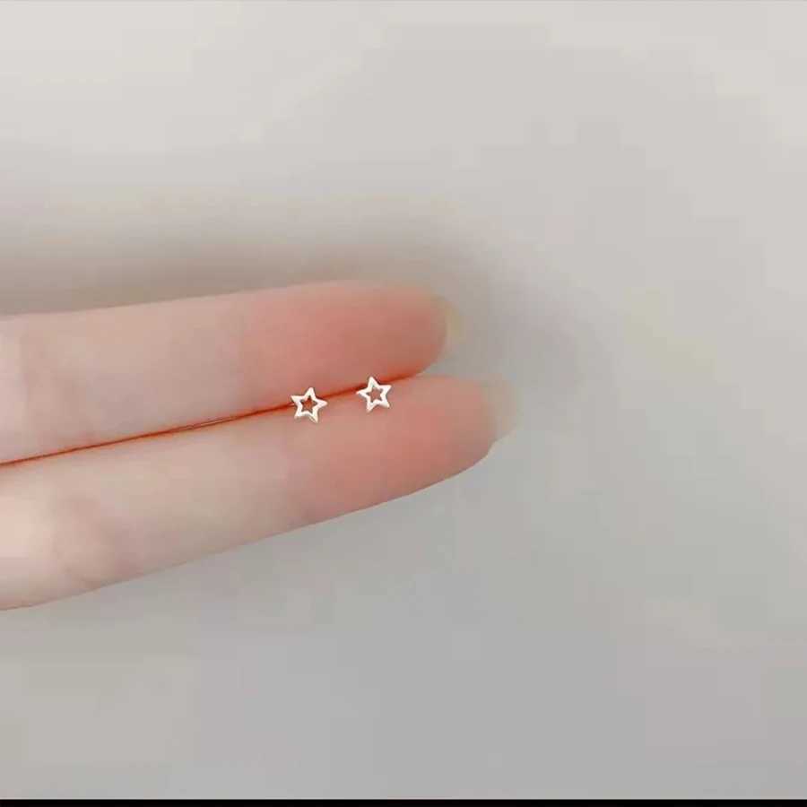 New heart-shaped earrings worn daily by women with low allergy minimum size cute star silver girl perforated jewelry gift W240803