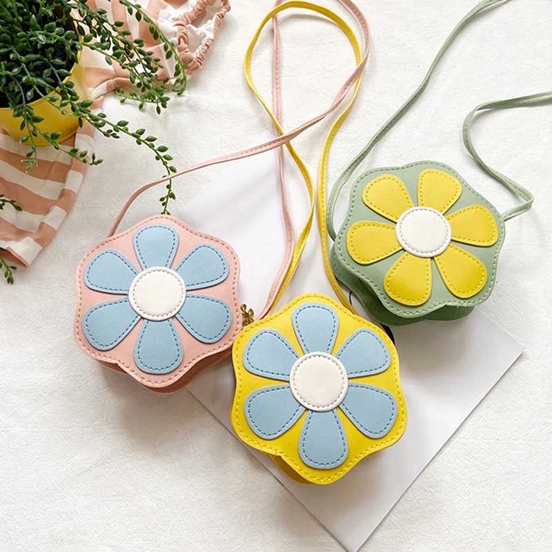 Little girl princess bag baby bag autumn and winter fashionable super cute children messenger bag flower bag W240906