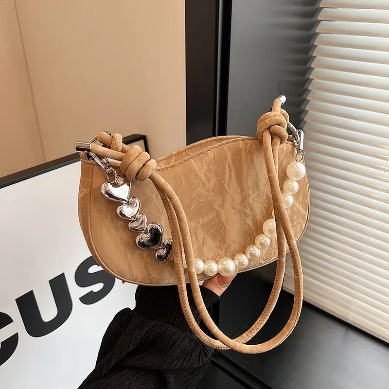 Niche Small Bag Womens 2024 Spring Trend Versatile Small Square Bag Fashion Pearl Wave Shoulder Support Handbag 240904