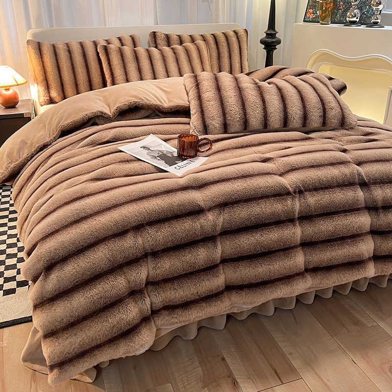 Autumn and Winter Warm Thickened Milk Velvet Four Piece Set Winter New Luxury Thickened Warm Rabbit Velvet Bed Four Piece SetX240907