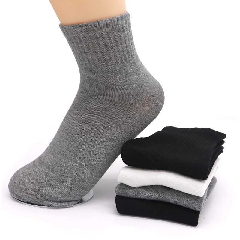 10 pairs of autumn and winter socks in black and white style mens casual breathable socks sports breathable socks casual socks W240905