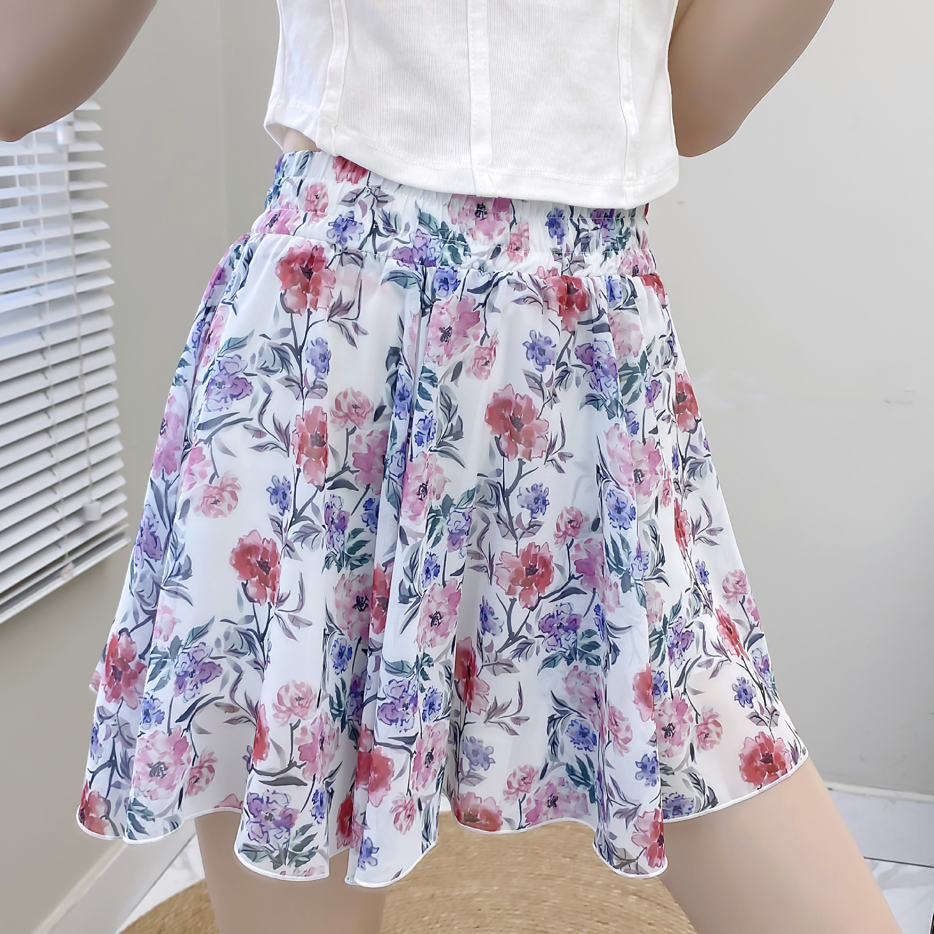 Clothing fabrics chiffon chiffon crinkle woven fabric digital printing fabrics factory direct supply