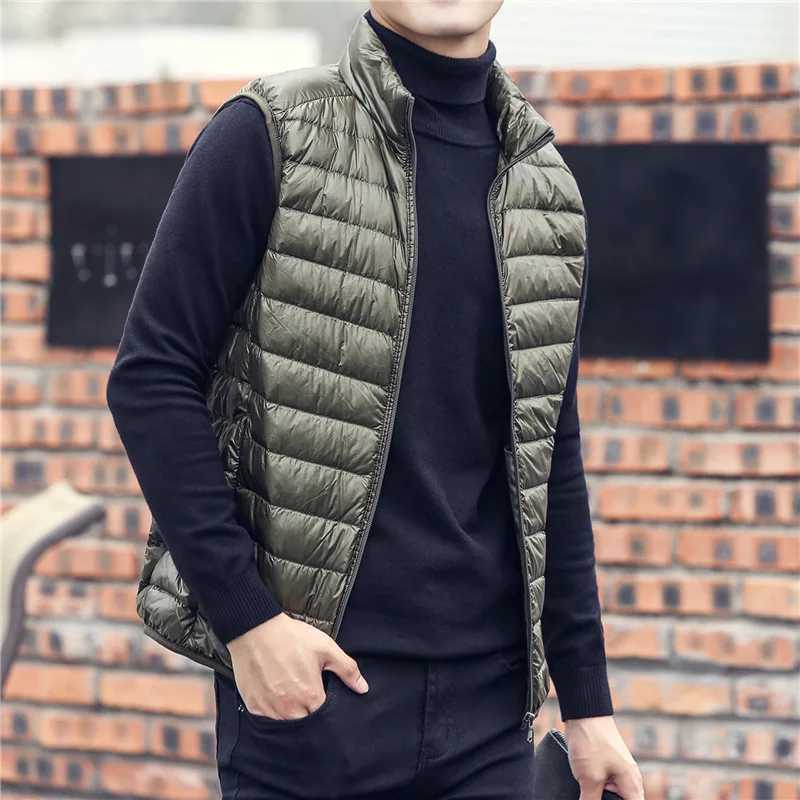 Winter Mens Down Vest Jacket New Casual Sleeveless Lightweight White Duck Down Vest Super Lightweight Down Vest 2023 LX241009
