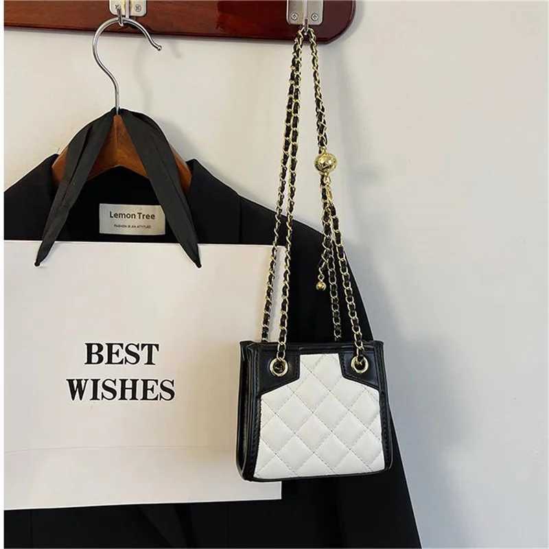 Girl cross body bag girl fashion diamond grid small square bag mini coin purse girl chain bag girl push bag girl bag W240906