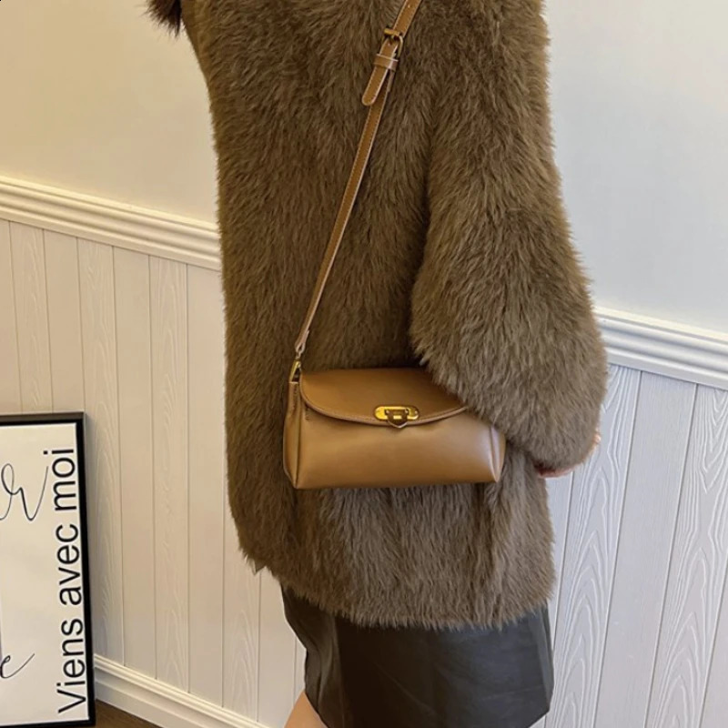 Light Solid PU Hasp Sewing Thread Shoulder Bags 2024 Fashion Casual Versatile Minimalist Womens Crossbody 240906