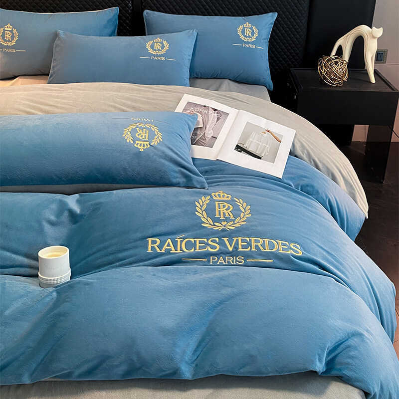 Winter Thickened Milk Four Piece Double sided Warm Coral Veet Cover Bed Sheet Bedding Set Three PieceX240907