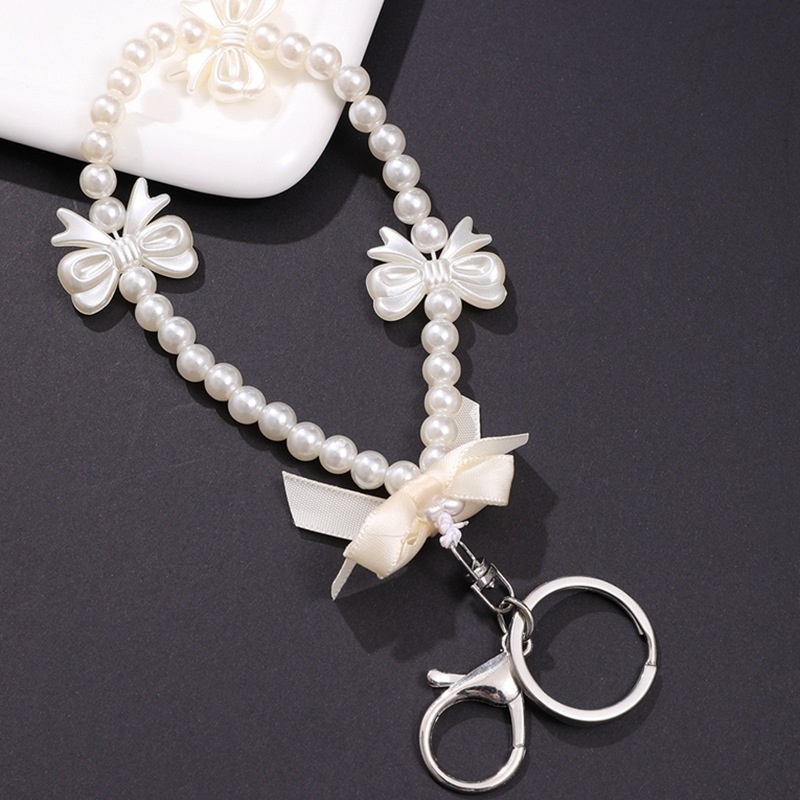 Creative New Pearl Heart Pendant Black and White Beaded Bear Chain Rope Phone Case Keychain Hanging Accessories