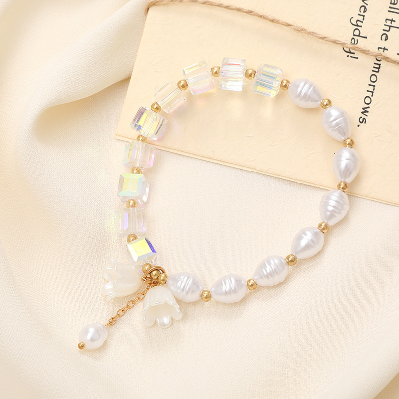 Ins niche design pearl crystal handmade Yiwu accessories simple and versatile bell orchid bracelet for women