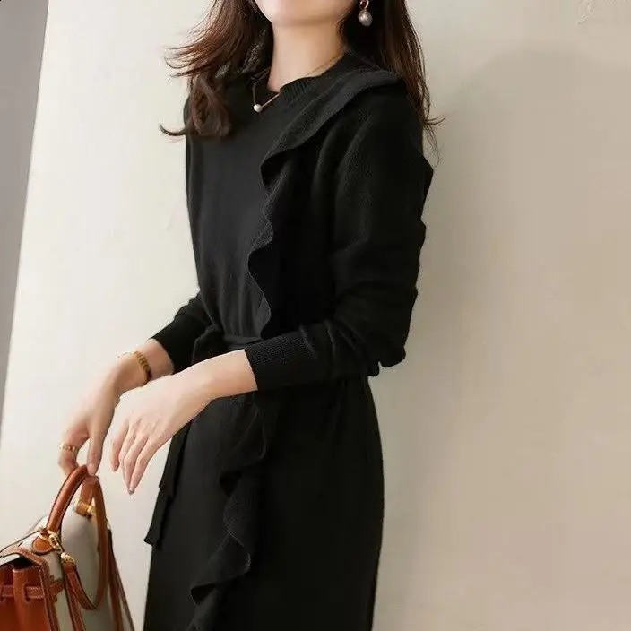 Autumn and Winter Woolen Dress Mid to Long Base Knit Dress Womens Outfit Coat Inner Layer Waist Cinching Skirt 240905