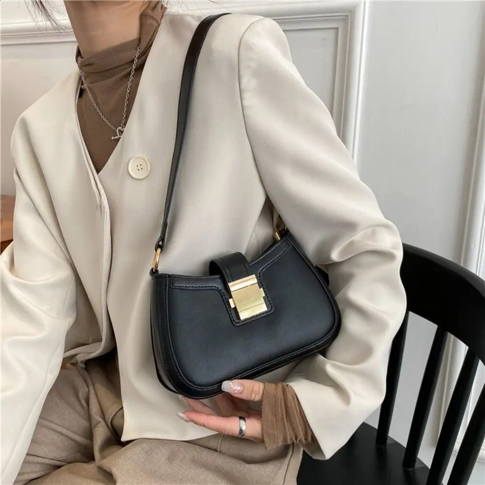 Womens Fashion Retro Underwear Bag Solid Color PU Leather Shoulder Bag Fashion Simple Handbag Womens Wallet 240904
