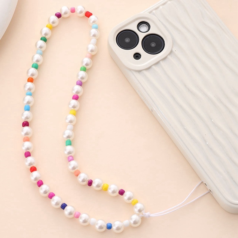 Yilian's new colorful heart-shaped bead chain, phone case pendant, fall and anti loss short hanging rope gift for women