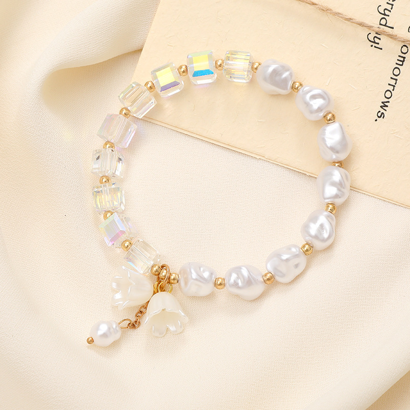 Ins niche design pearl crystal handmade Yiwu accessories simple and versatile bell orchid bracelet for women
