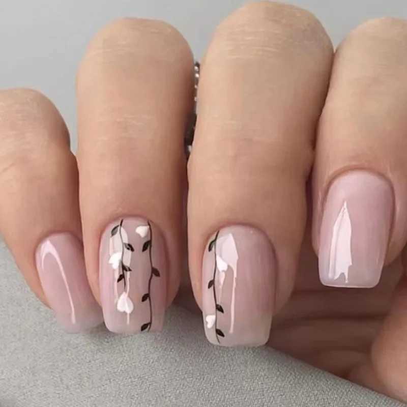 24 pieces of short and simple flower fake nails pressed onto wearable square fake nails W240905