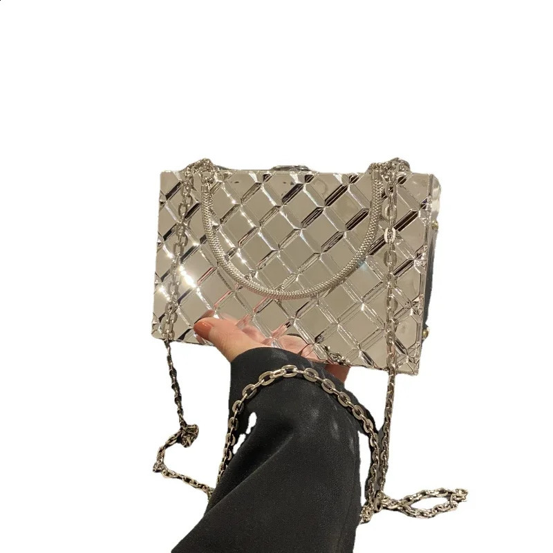 Zipper PU Casual Shoulder Bags Chains on Sale 2024 Fashion Solid Sewing Thread Handbag Hasp Small Square Bag 240906