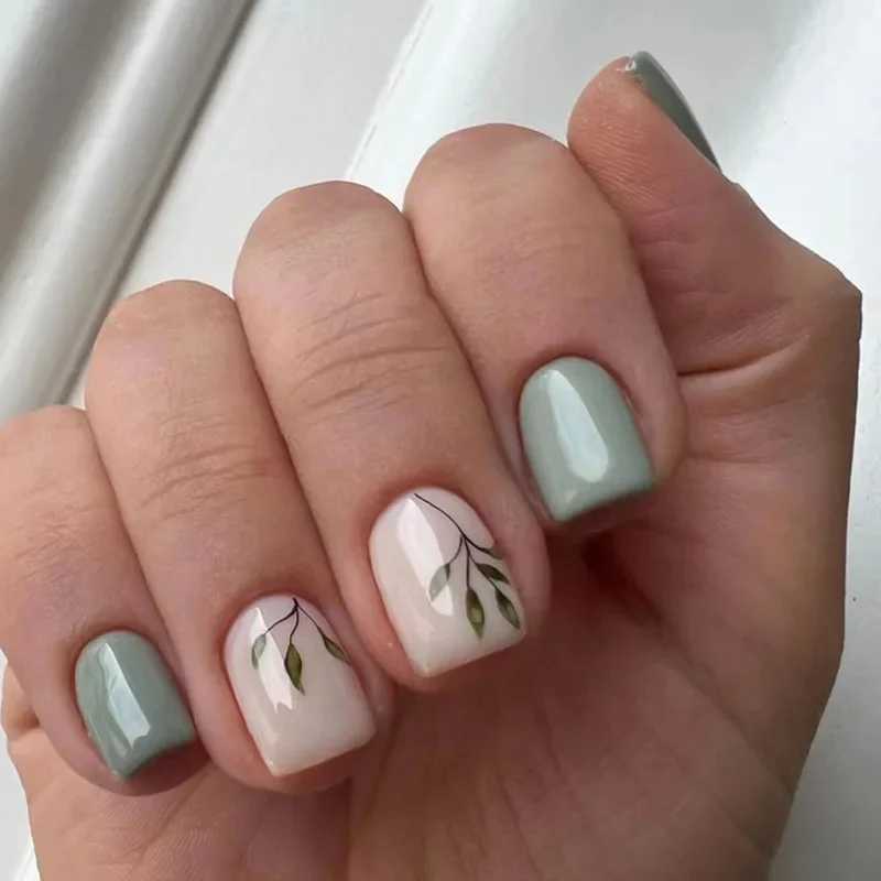 24 pieces of short and simple flower fake nails pressed onto wearable square fake nails W240905