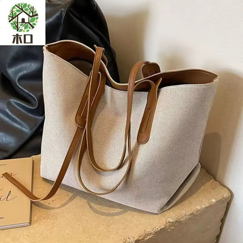 Korean version large capacity lingerie bag for women communication handbag Versatile shoulder bag portable canvas bag 240903