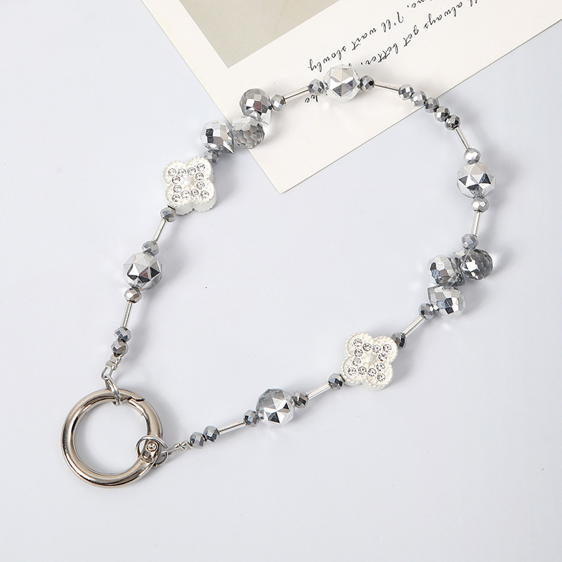 New luxury rhinestone clover pendant, niche and high-end, crystal bead bracelet, keychain, pendant chain