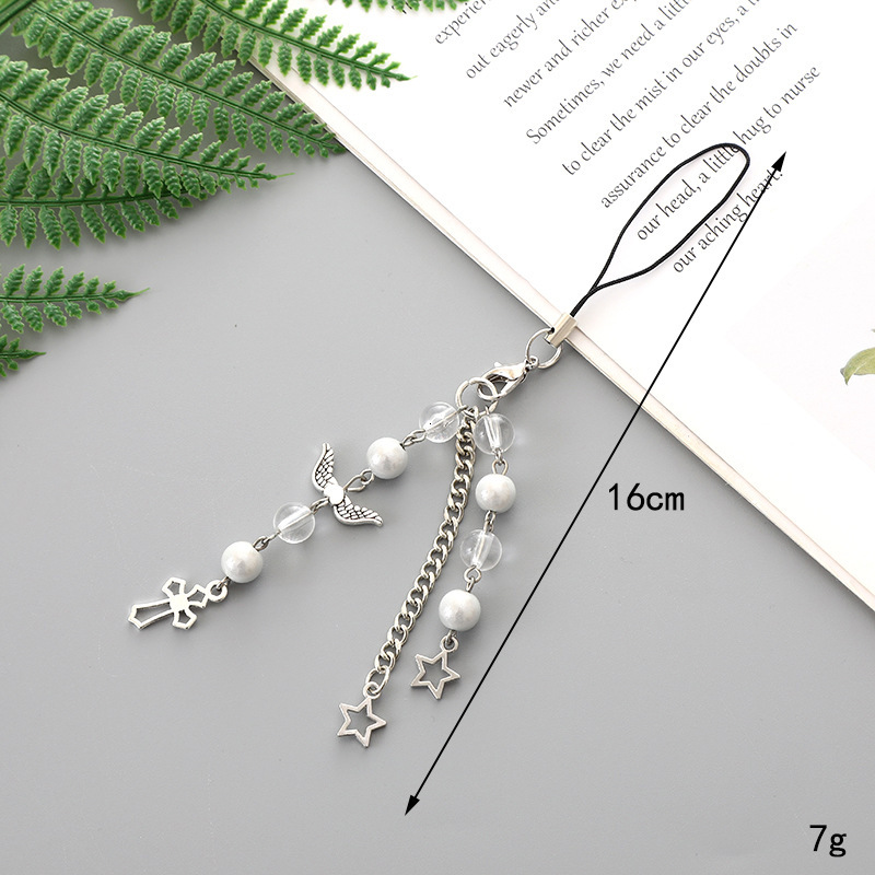 Creative new heart-shaped bead pendant phone case keychain handmade metal chain hanging decoration small gift