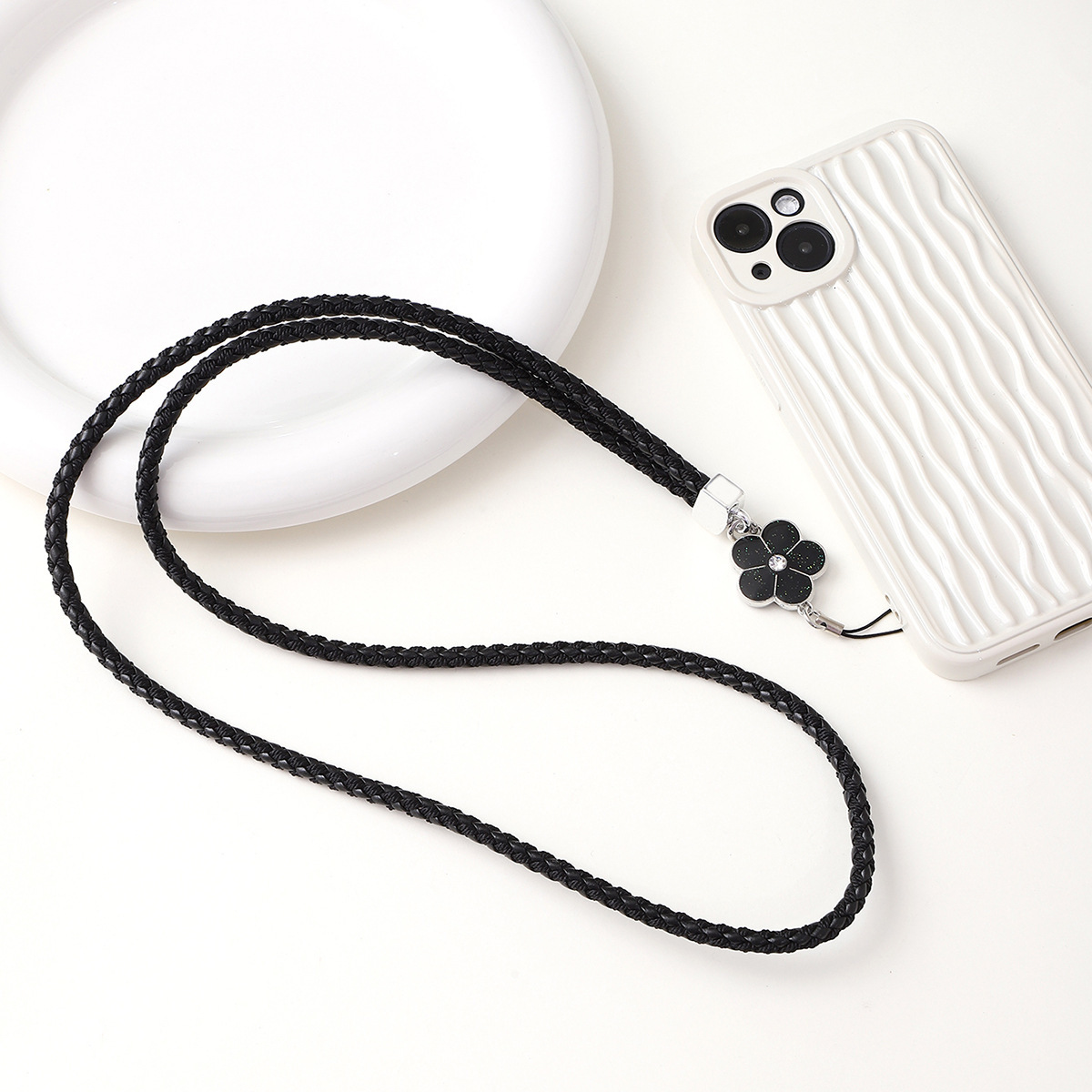 Yilian's new woven PU leather lanyard, plum blossom mountain camellia neck hanging, anti fall mobile phone chain for women
