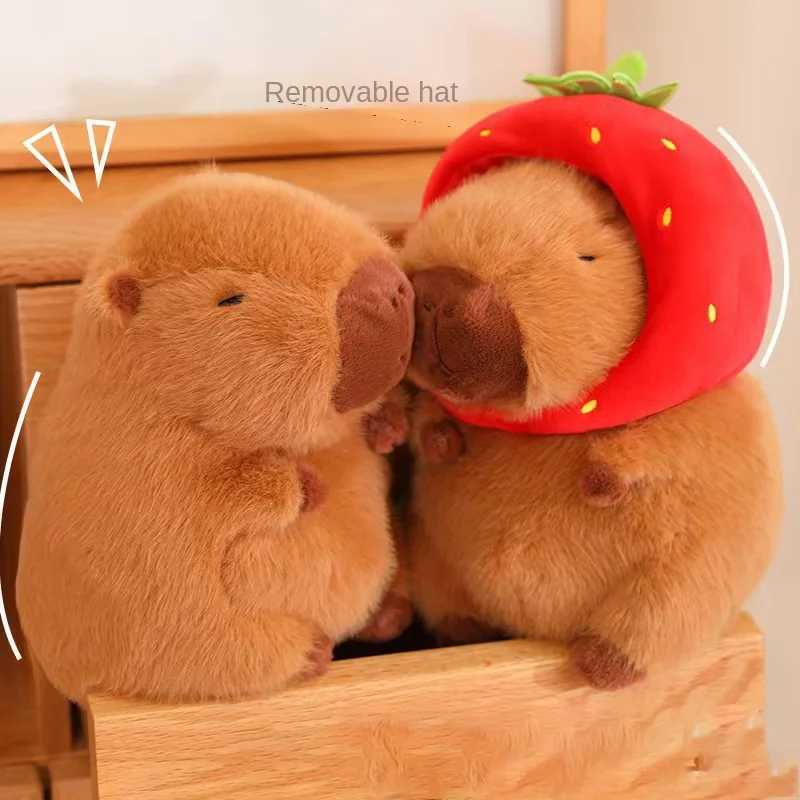 23cm Cute Strawberry Hat Capybara Kawaii Plush Doll Simulation Stuffed Animals Anime Fluffty Toy Soft Capybara Plush Toy Y240907