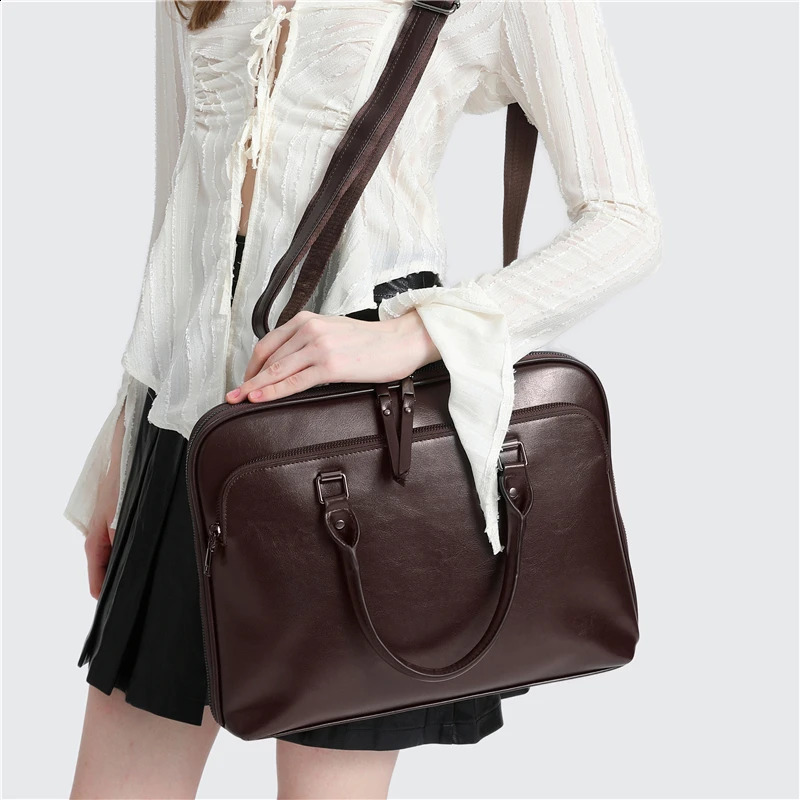 Toptrends denim leather womens briefcase trend ner 14 inch laptop business A4 office shoulder bag 240906