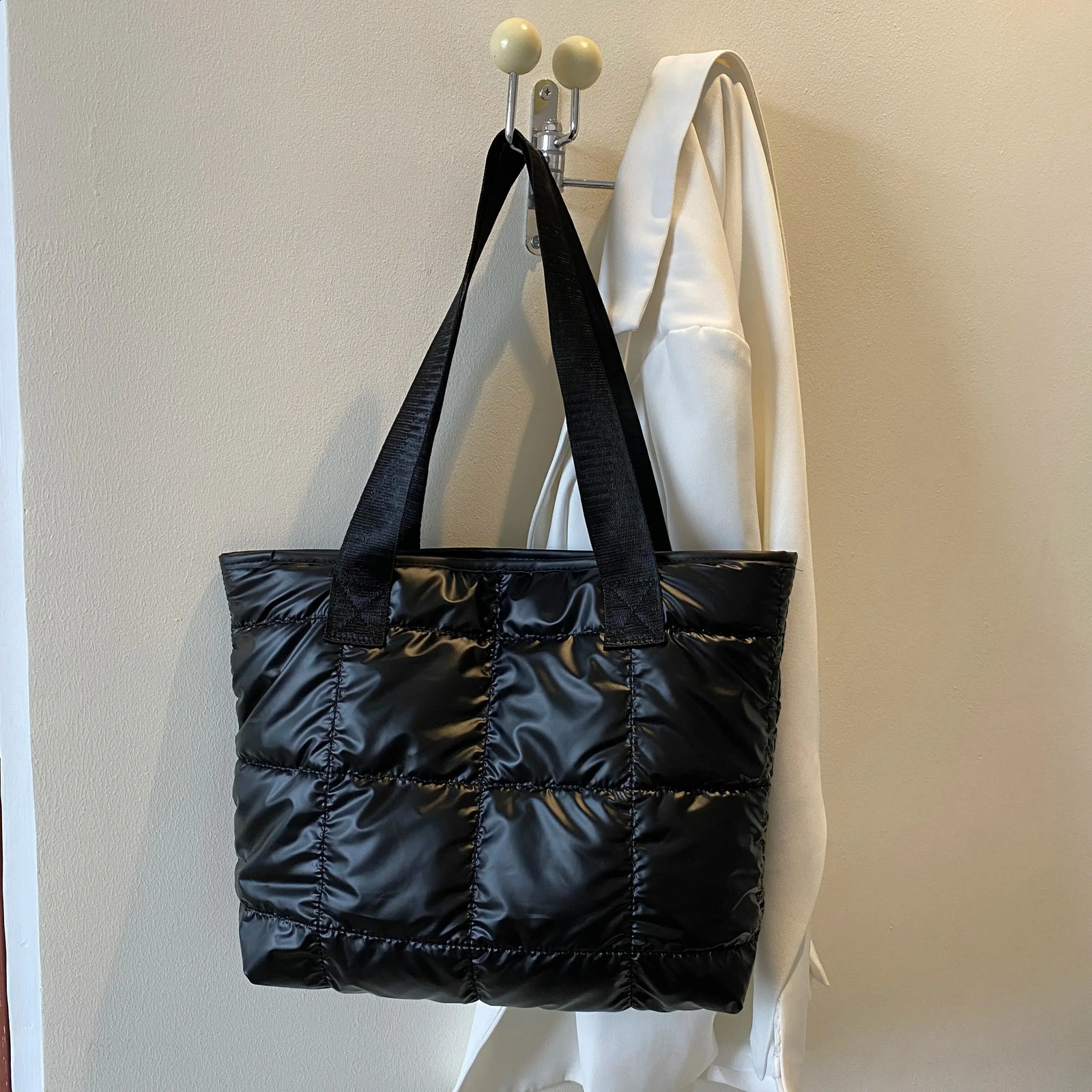 Stylish Single Shoulder Bag With Solid Color Zipper Clre 240906