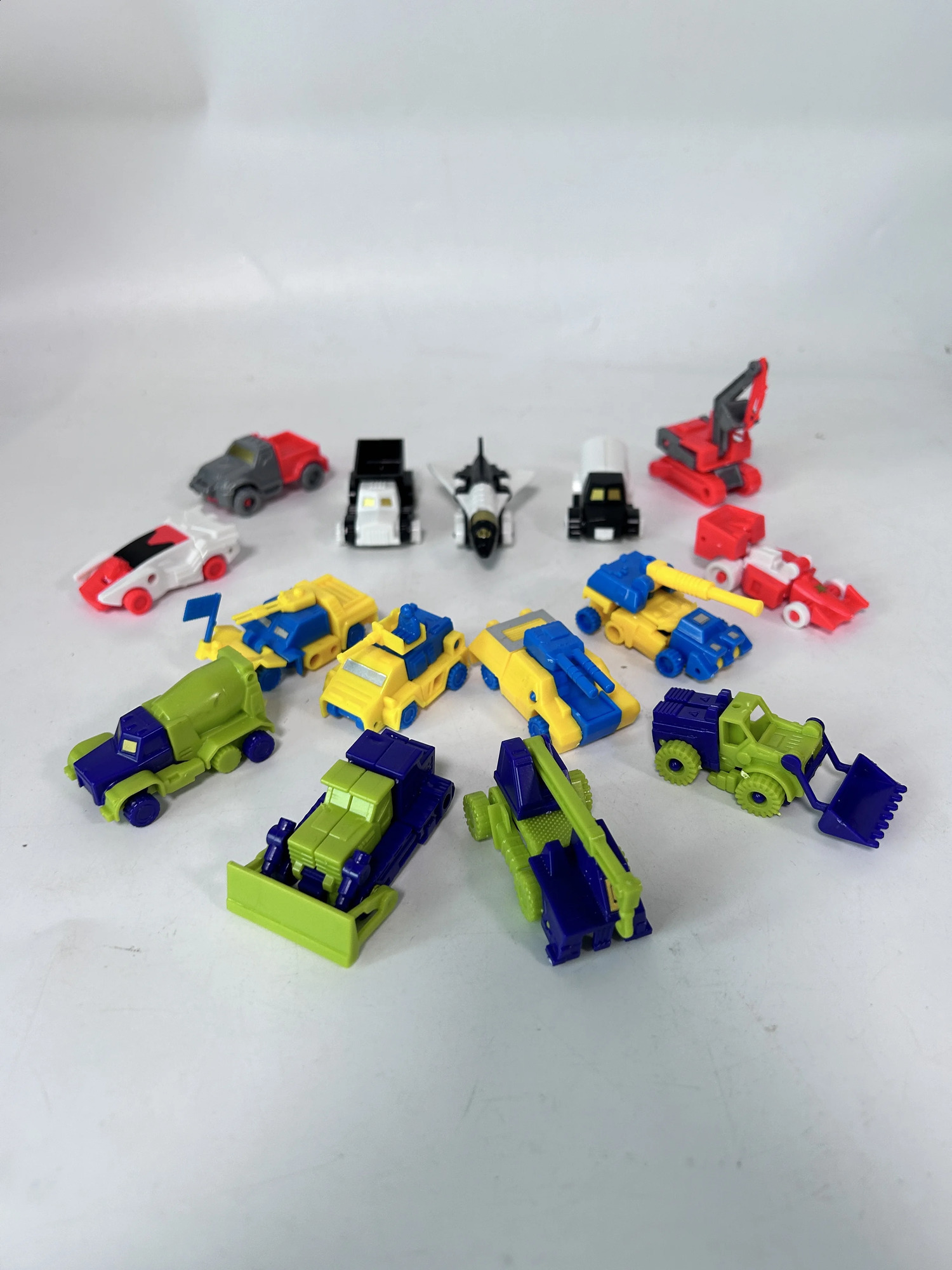 In Stock Transformation Ko G1 Metroplex Three Transformations Beast Dinobot 5 in 1 Action Figures Toy Gift Collection 240902