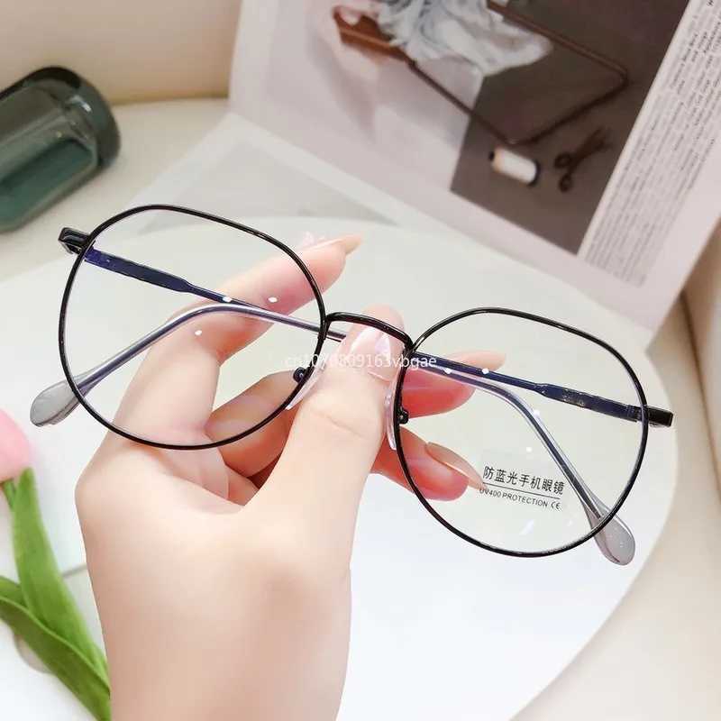 Womens fashionable retro metal glasses with anti blue light flat glasses Korean version large frame glasses W240906