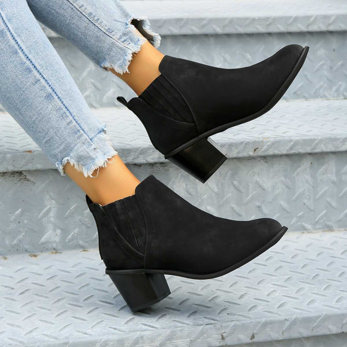 Large Pointed Thick Heel Martin Boots For Women One Step Fashion Boots Low Heel Short Boots 240826