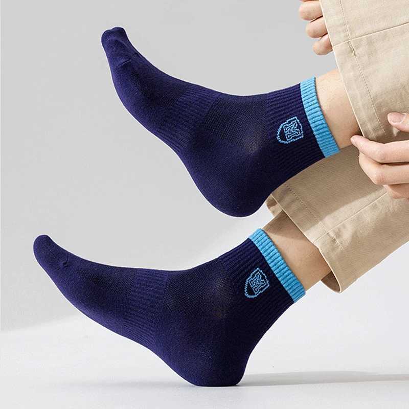 5 pairs of mens sports alphabet graphic socks breathable moisturizing willow low cut casual socks soft and comfortable casual ankle socks W240905