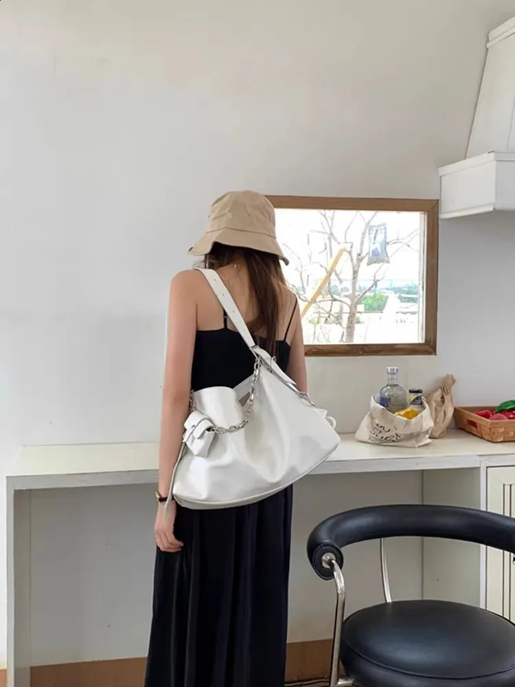 2000s vintage womens handbag handbag womens shoulder handbag womens top handle Y2k bag fashion Chic 240903