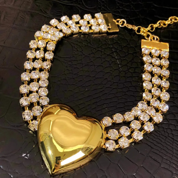 Fashionable Multi-layer Large Heart Crystal Inlaid Necklace Choker Exaggerated Clavicle Chain Style Jewelry 240826