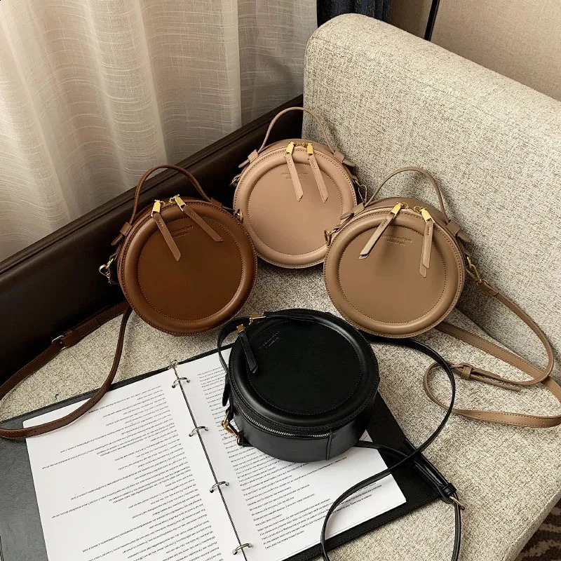 Solid color Crossbody Bag For Women Round Small Handbag Fashion Bags Leather Shoulder Female Zipper Purses 240906