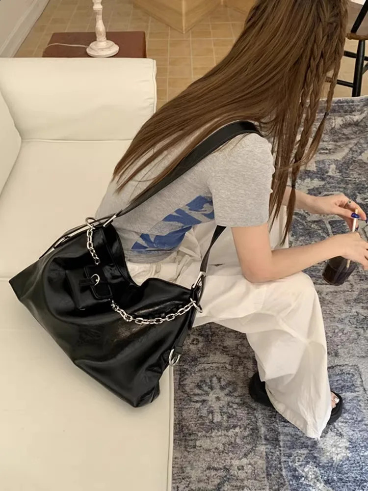 2000s vintage womens handbag handbag womens shoulder handbag womens top handle Y2k bag fashion Chic 240903