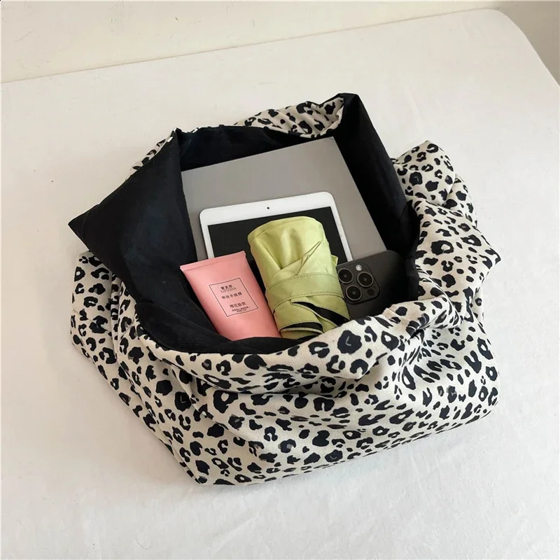 Portable Folding Shopping Bag Fashion Edition Panther Pattern Underwear Shoulder Bag Large Capacity Handbag 240903