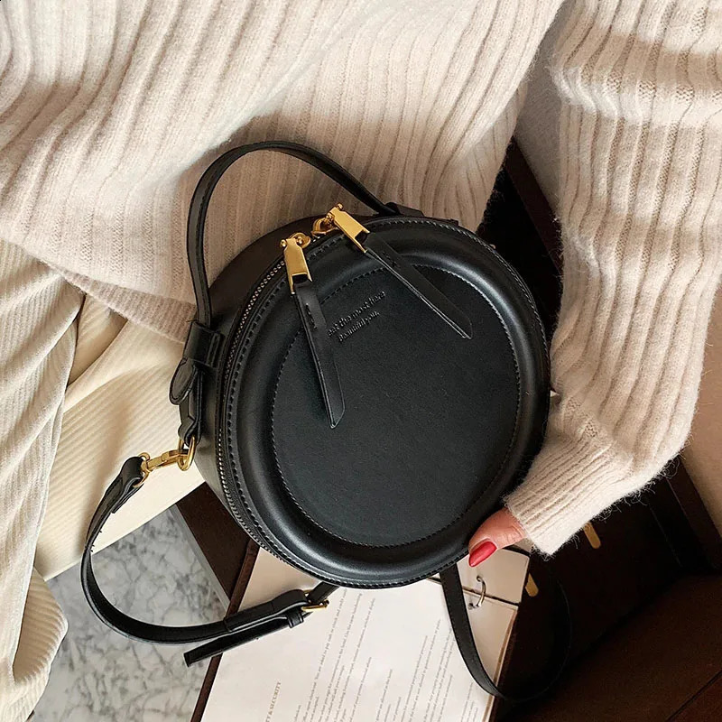 Solid color Crossbody Bag For Women Round Small Handbag Fashion Bags Leather Shoulder Female Zipper Purses 240906