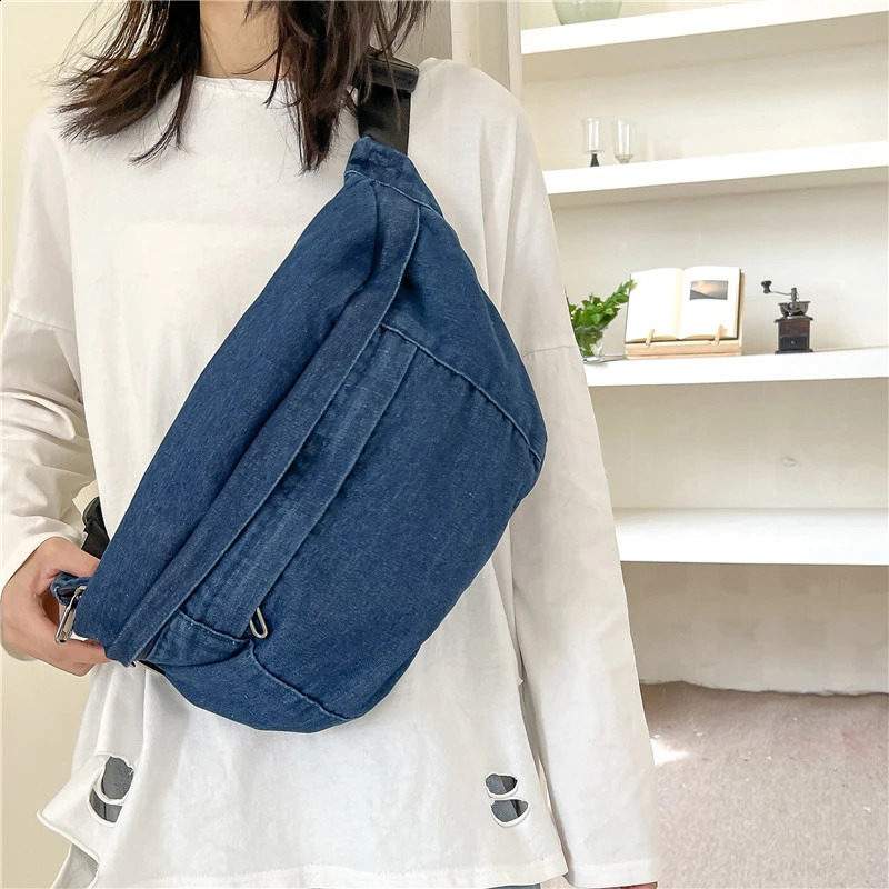 Womens Bags on Sale 2024 Simple Trend Lightweight and Casual Chest Pack High Quality Versatile Denim Waist Packs 240906