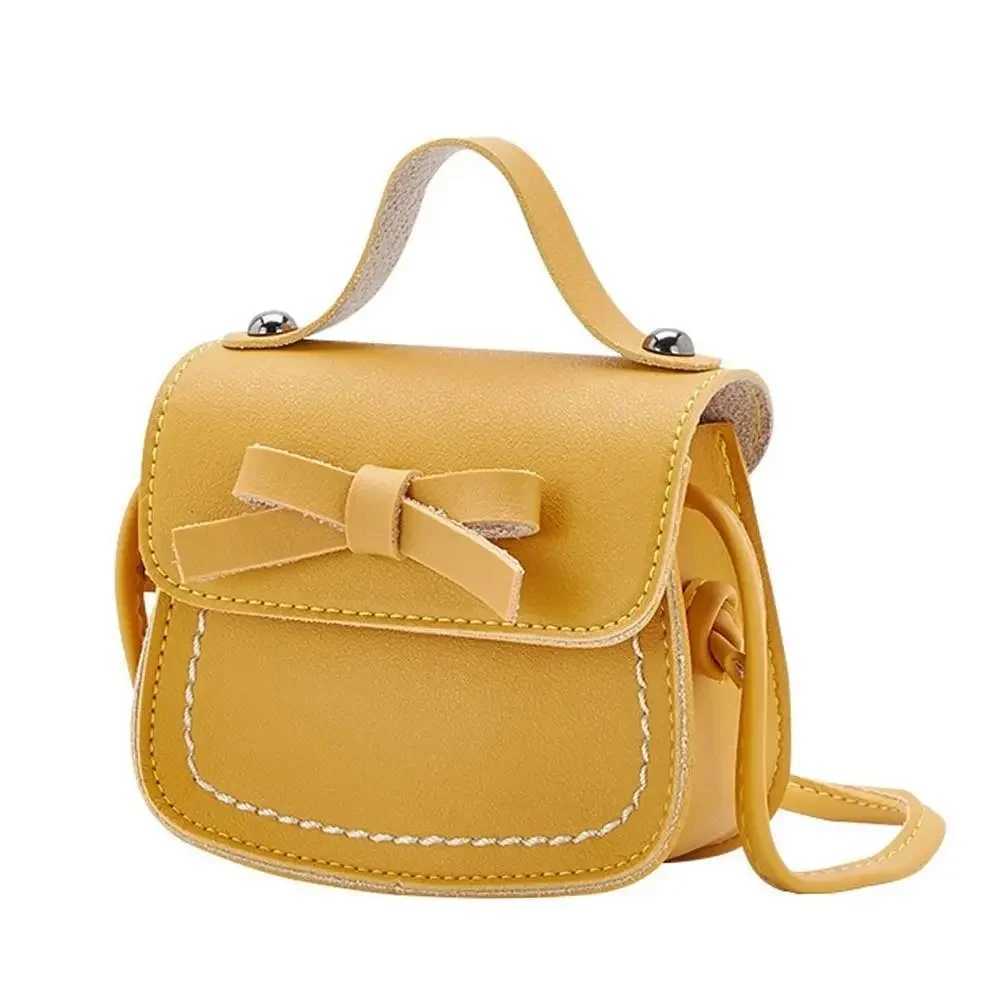 Childrens wallet and handbag mini crossover bag 2024 cute little girl coin bag toddler wallet handbag bolsos para ni as W240906