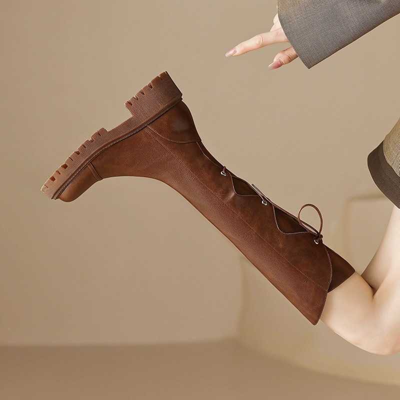 Slim Thick Soled Lace Up Martin Boots Women Boots Leather Fashion Boots Autumn Winter Brown Knight Boots 240826