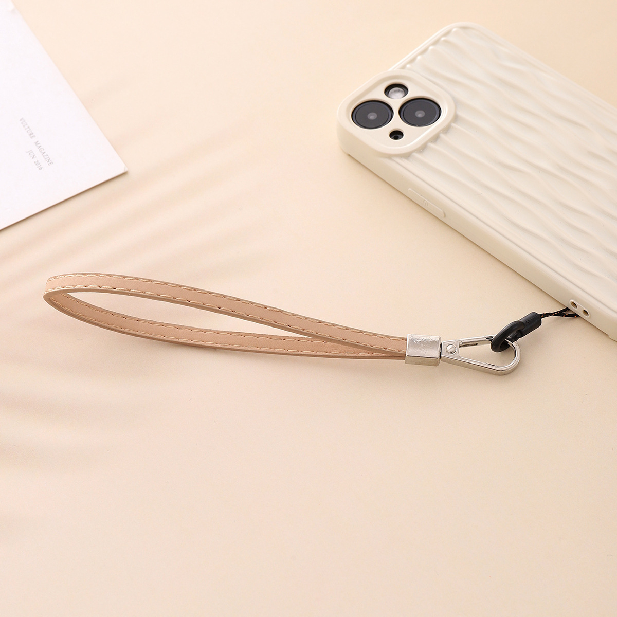 Yilian's new dual needle tread PU leather short chain anti drop phone case strap pendant for women