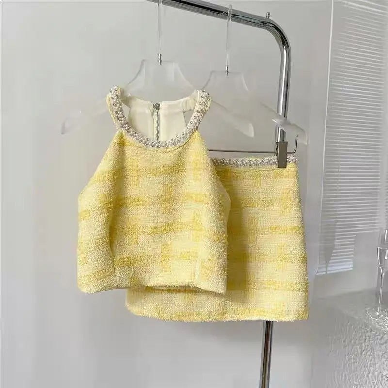 Small Fragrance Tweed Suit Summer Sexy Halter Camisole Slim A- Line Mini Skirt Beading Party Two-Piece Set J521 240906
