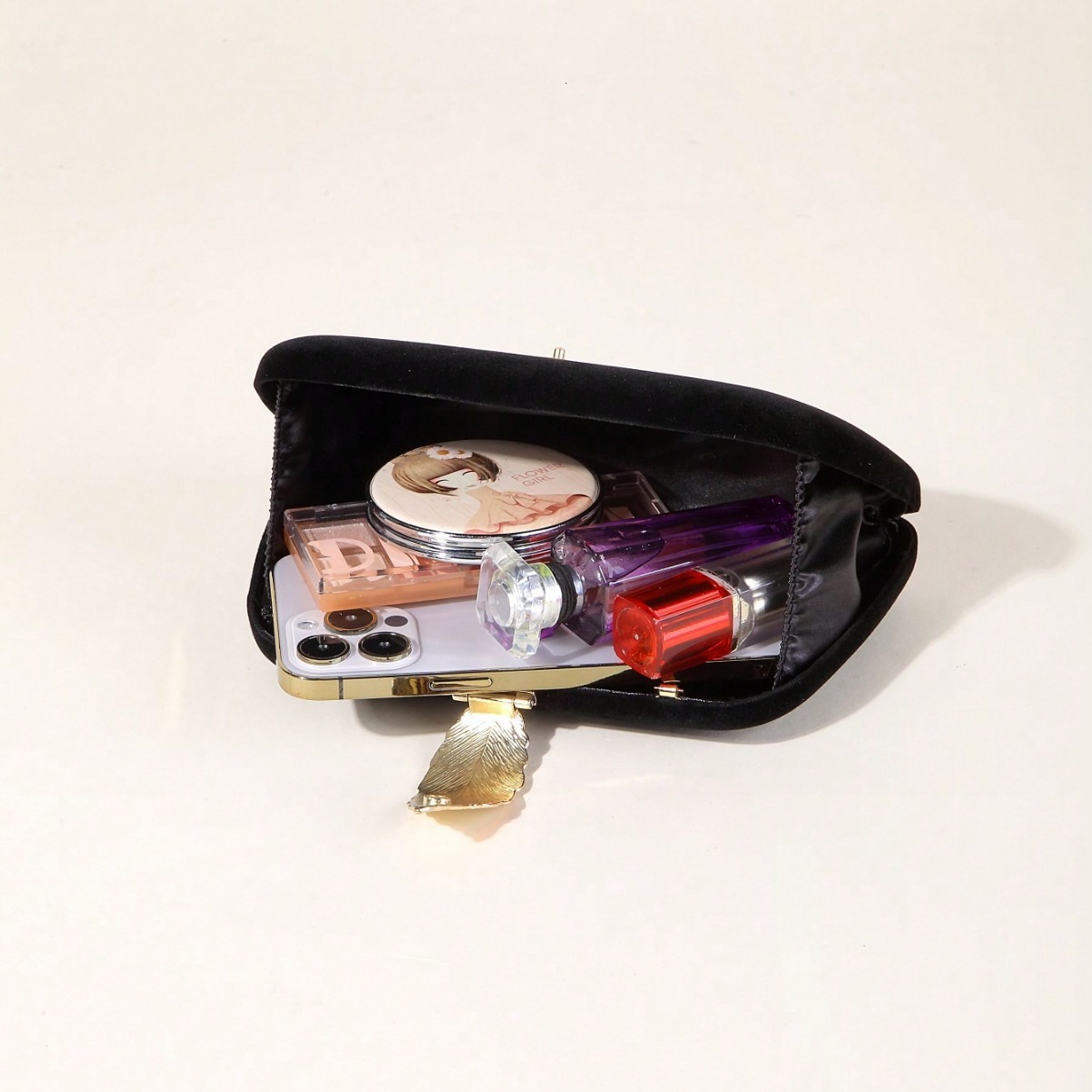 New Fashion Versatile Designer Bag Black Handheld Women's Party Storage Bag Makeup Bag High End Dress Banquet Bag Handbag Wallet