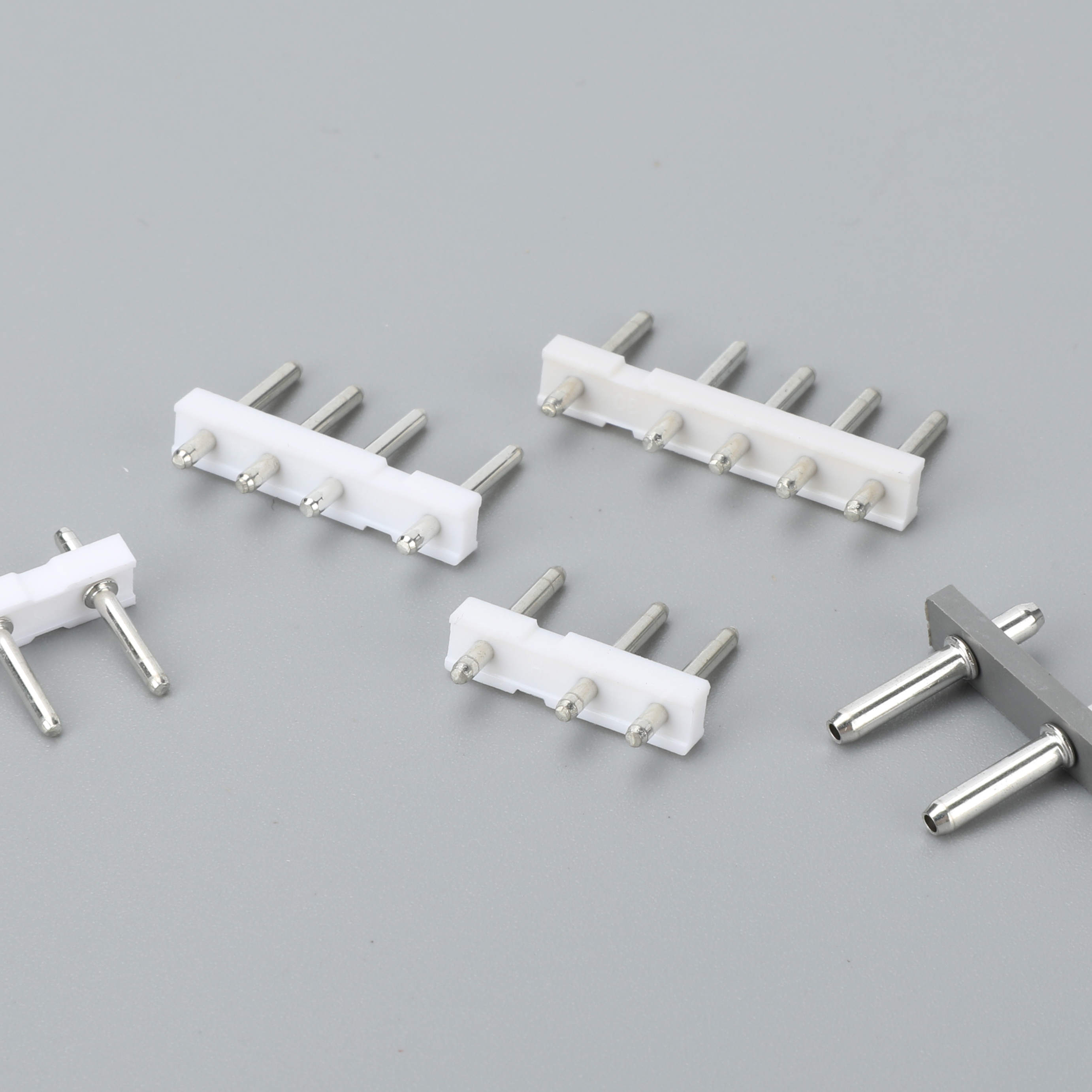 Connector Pin holder The spacing between straight pins is Straight pin seat