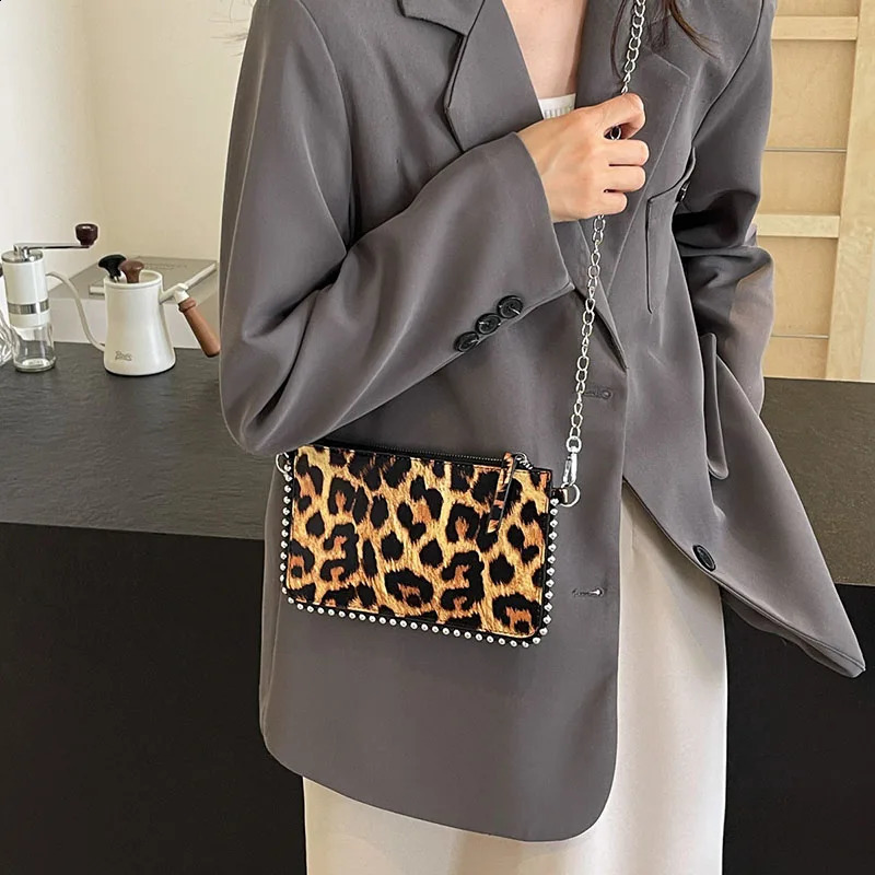 Mini Leopard Leather Shoulder Bags for Women Y2k mobile phone Purse Fashion Travel Handbags and Purses Female Crossbody Bag 240906
