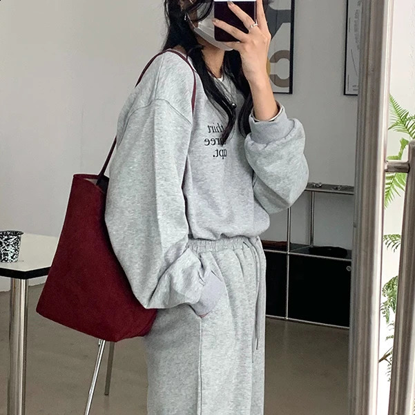 Retro Simple Fashion Suede Shoulder Bag Fully Matched Large Capacity Bucket Bag Korean Fashion Handbag 240903