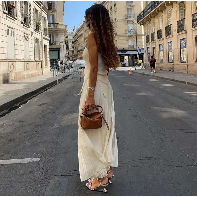 2024 Spring/Summer Women's Dress Elegant Solid Color strapless backless Top High Waist Skirt Set 8