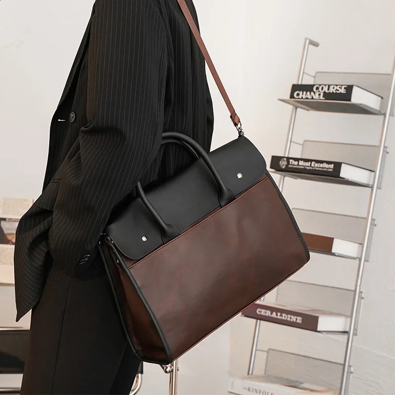 Mens briefcase tote bag mens shoulder PuCrazy Horse leather Korean messenger office large capacity laptop 240906
