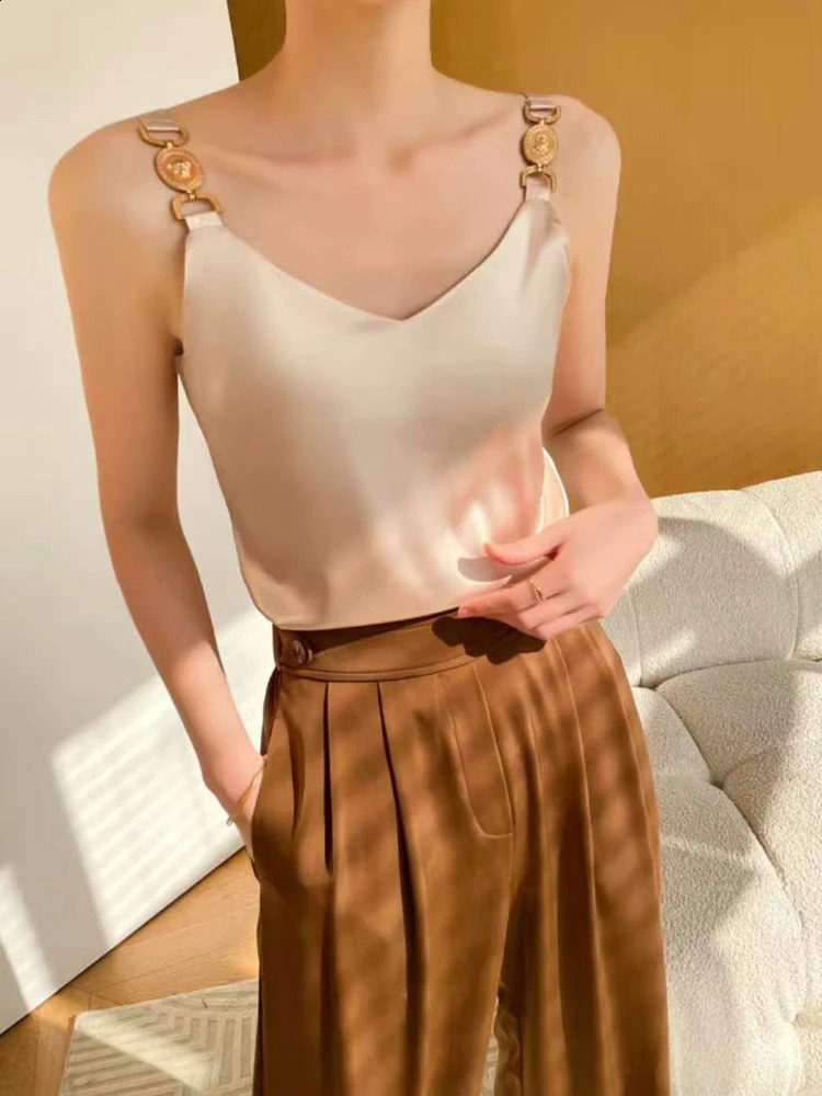 Womens Tshirt Silk Metal Buckle Vneck Vest Elegant Temperament Halter Top Solid Black SATIN Sexy Off The Shoulder 240907 - view 6
