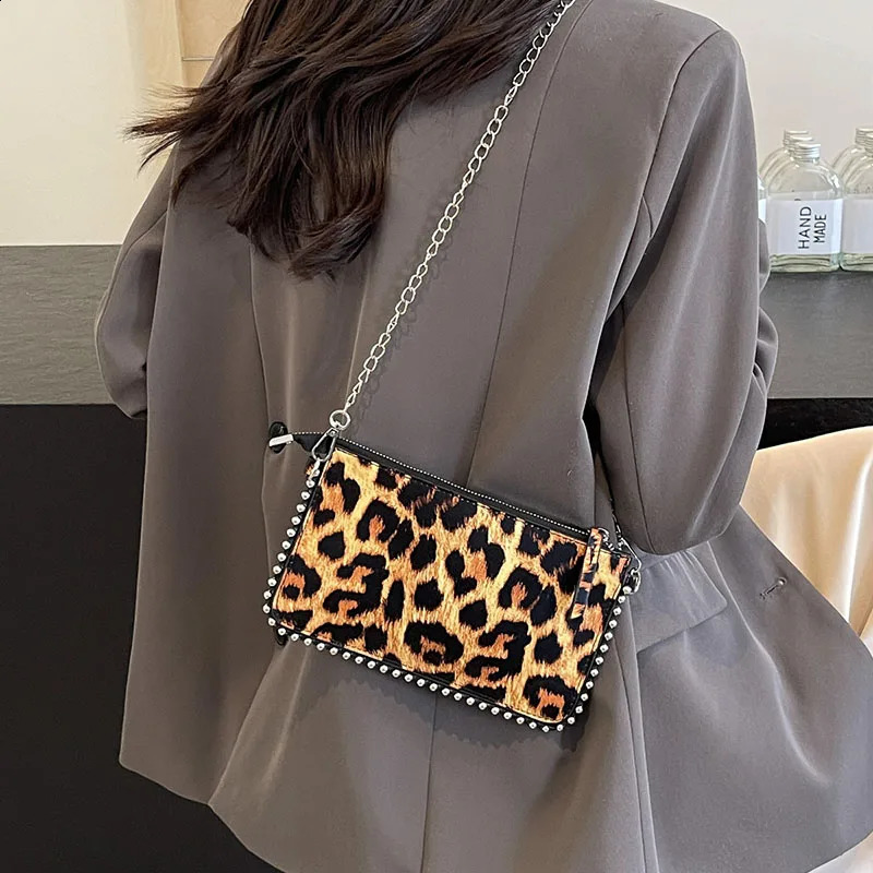 Mini Leopard Leather Shoulder Bags for Women Y2k mobile phone Purse Fashion Travel Handbags and Purses Female Crossbody Bag 240906